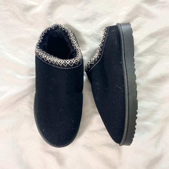 Source Unknown Shoes - NEW Black White Trim Cozy Platform Embroidered Clog Slippers / Mules US 9